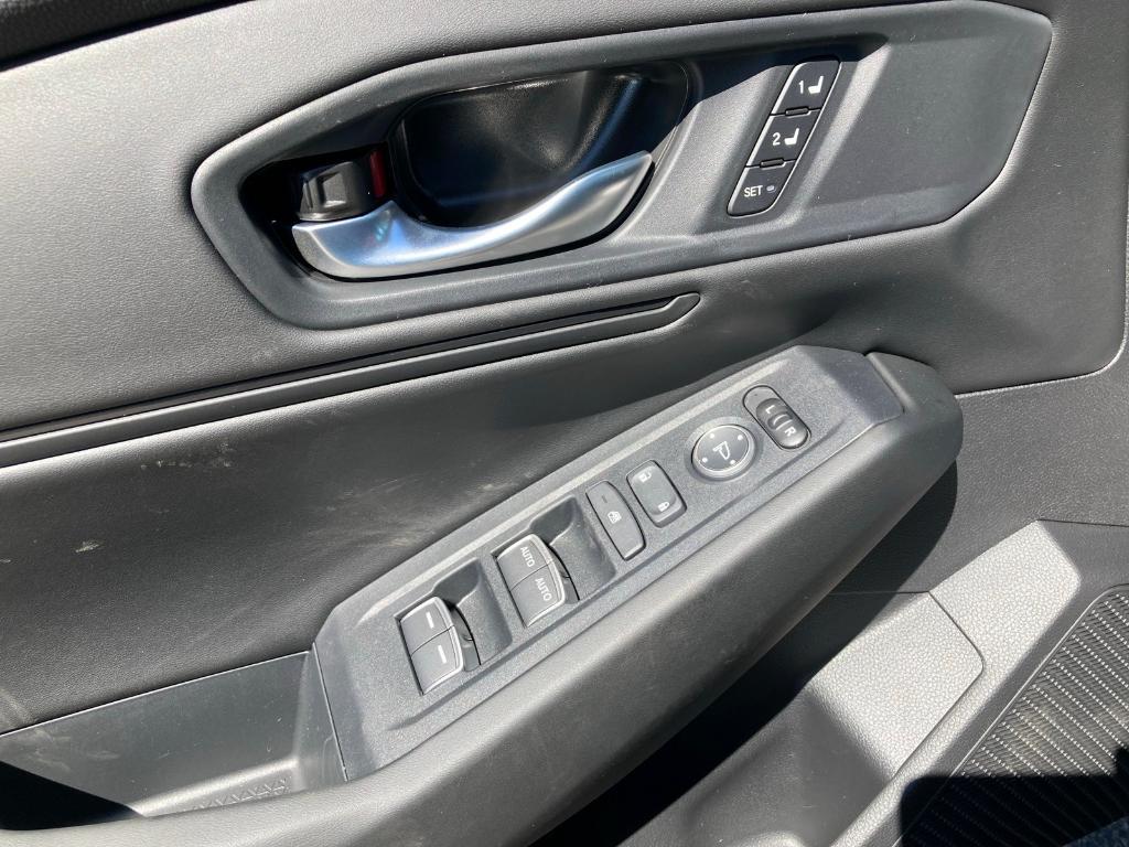 new 2025 Honda Accord Hybrid car, priced at $35,204