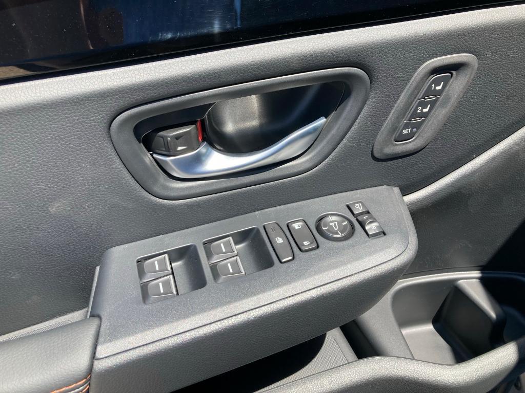 new 2025 Honda Pilot car, priced at $49,600