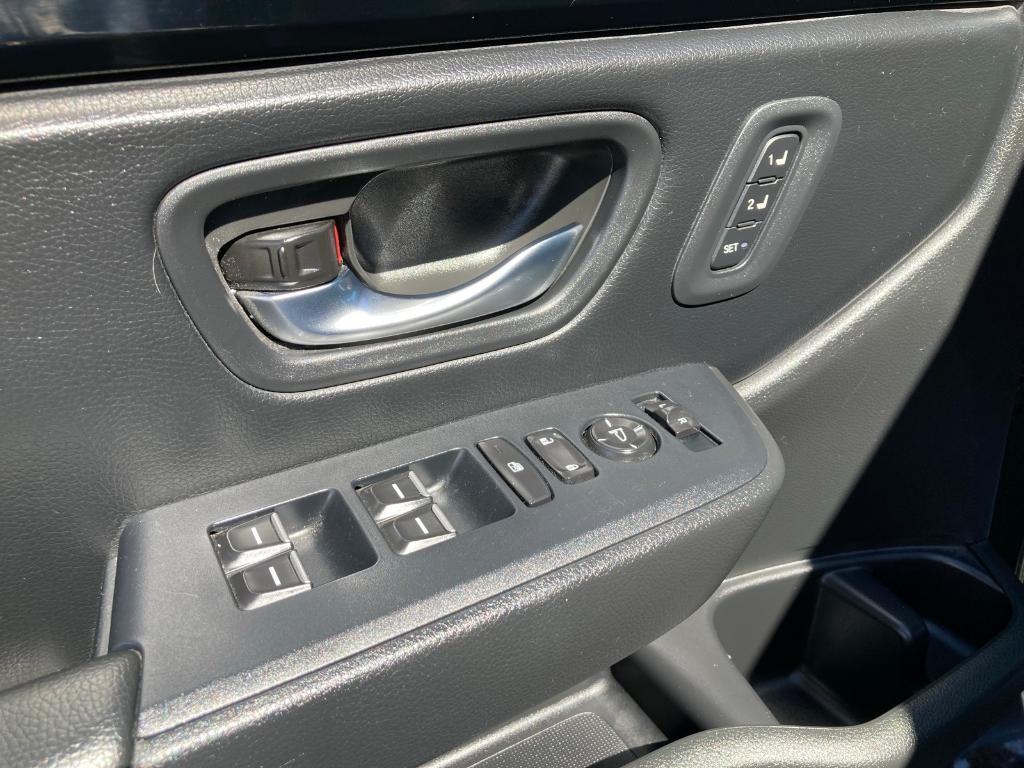 used 2025 Honda Pilot car, priced at $40,673