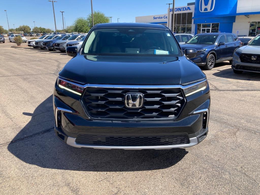used 2025 Honda Pilot car, priced at $40,673
