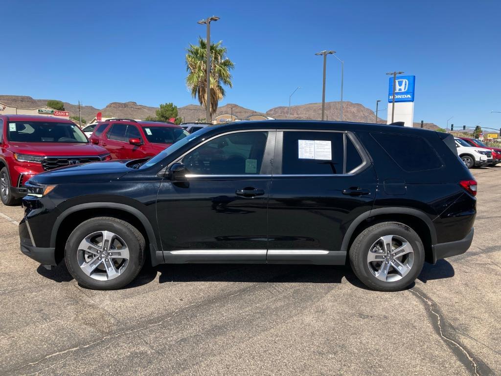 used 2025 Honda Pilot car, priced at $40,673