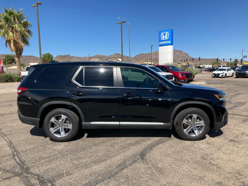 used 2025 Honda Pilot car, priced at $40,673