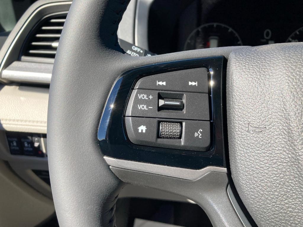 new 2026 Honda Odyssey car, priced at $45,250