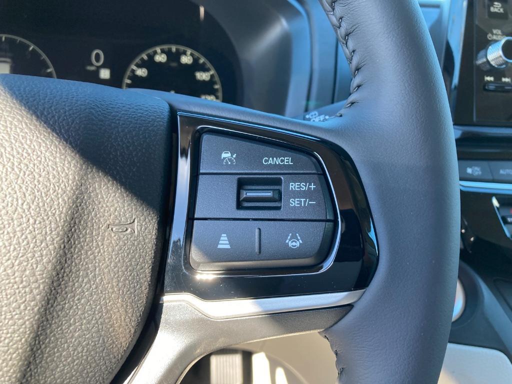 new 2026 Honda Odyssey car, priced at $45,250