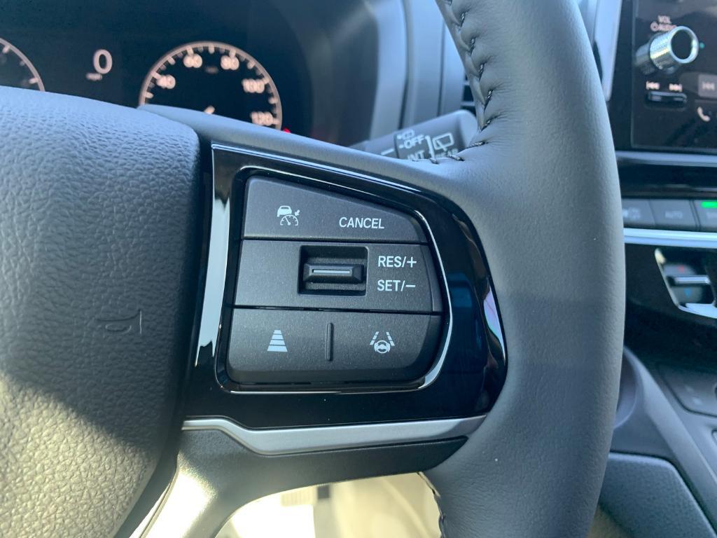 new 2026 Honda Odyssey car, priced at $44,290