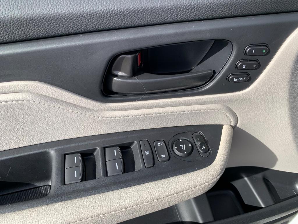 new 2026 Honda Odyssey car, priced at $45,340