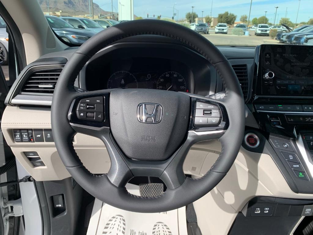 new 2026 Honda Odyssey car, priced at $45,340