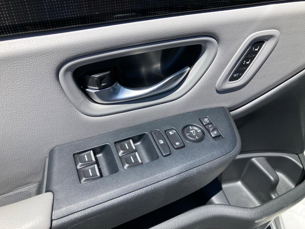 used 2025 Honda Pilot car, priced at $47,943