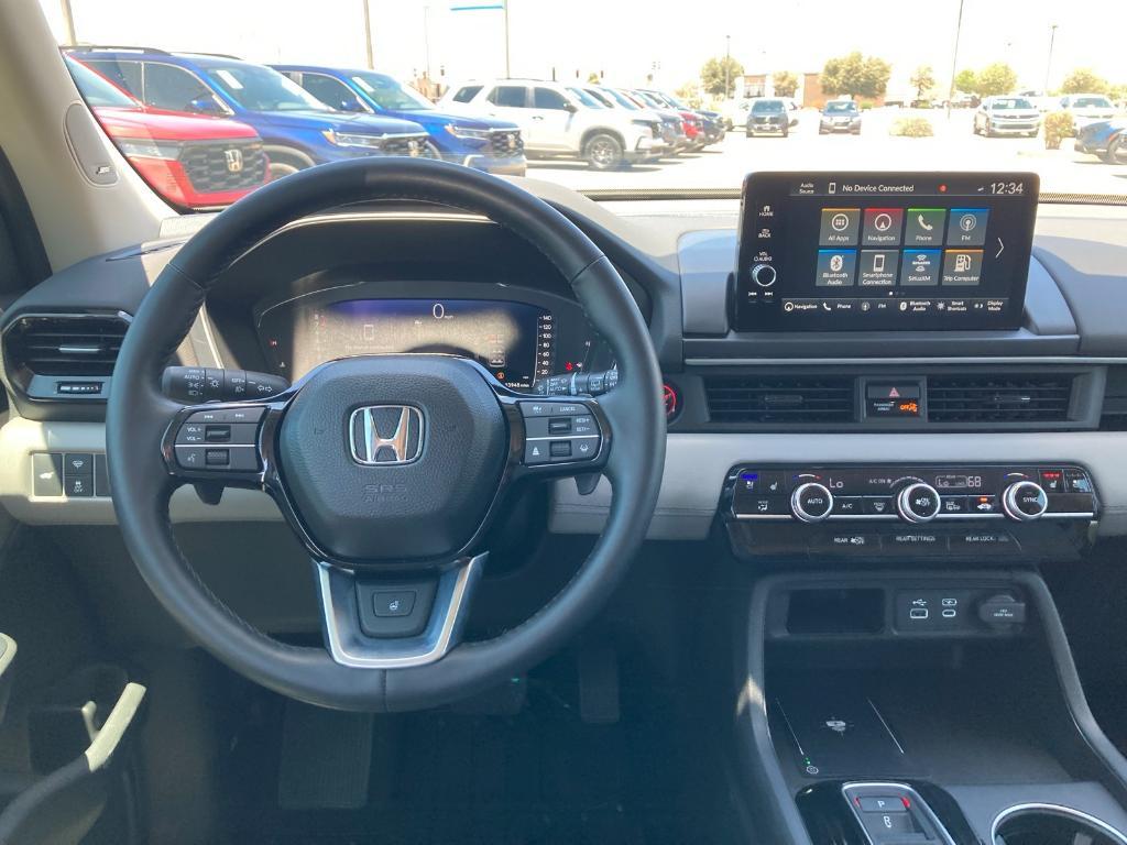 used 2025 Honda Pilot car, priced at $47,943