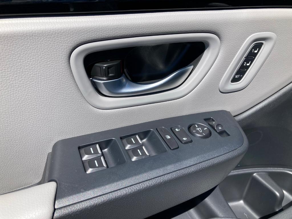 new 2025 Honda Pilot car, priced at $50,800