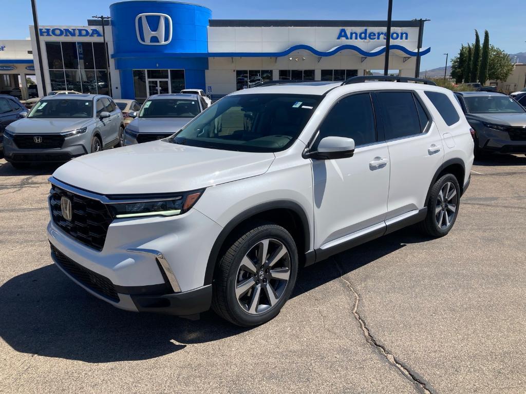 new 2025 Honda Pilot car, priced at $50,800