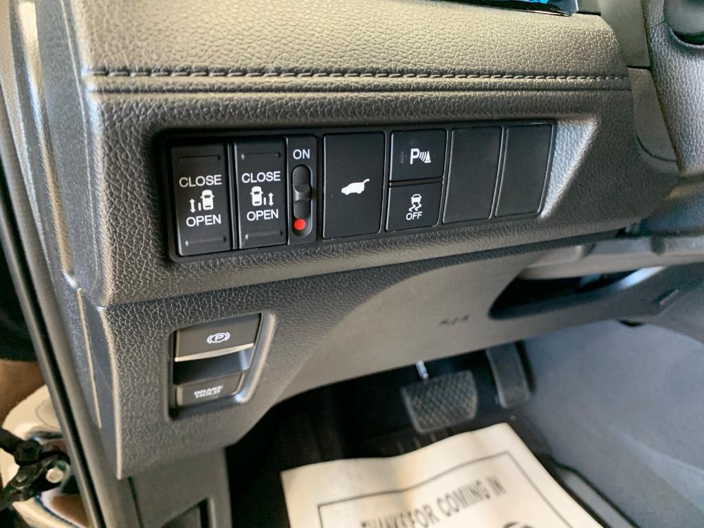 new 2026 Honda Odyssey car, priced at $48,990