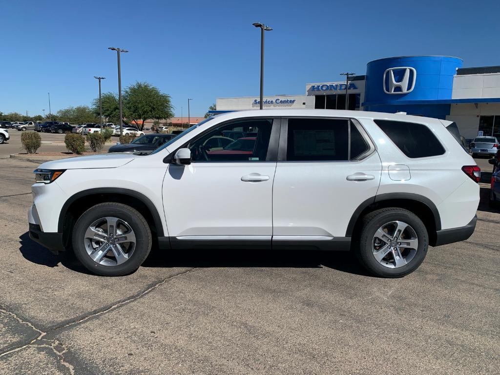 new 2025 Honda Pilot car, priced at $45,300