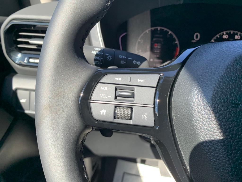 new 2025 Honda Pilot car, priced at $45,300