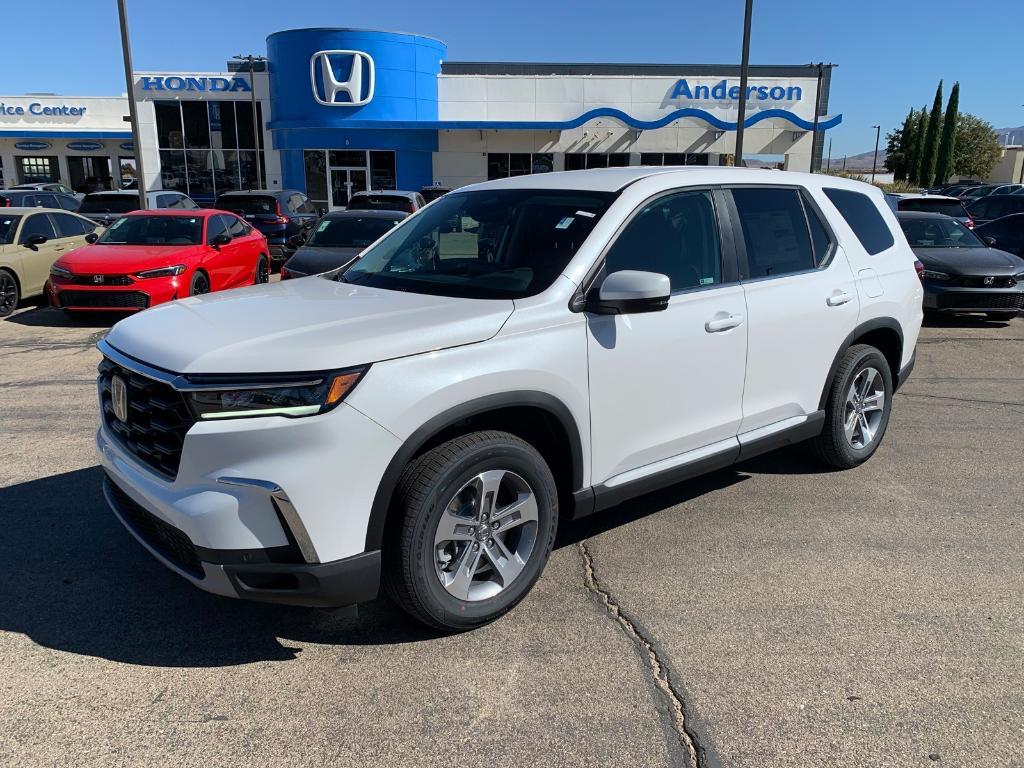 new 2025 Honda Pilot car, priced at $45,300