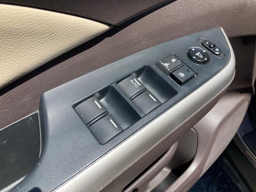 used 2014 Honda CR-V car, priced at $12,589