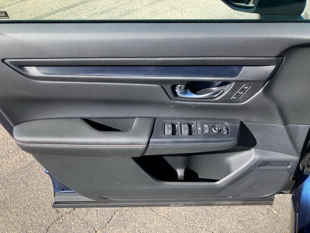 new 2026 Honda CR-V Hybrid car, priced at $41,675