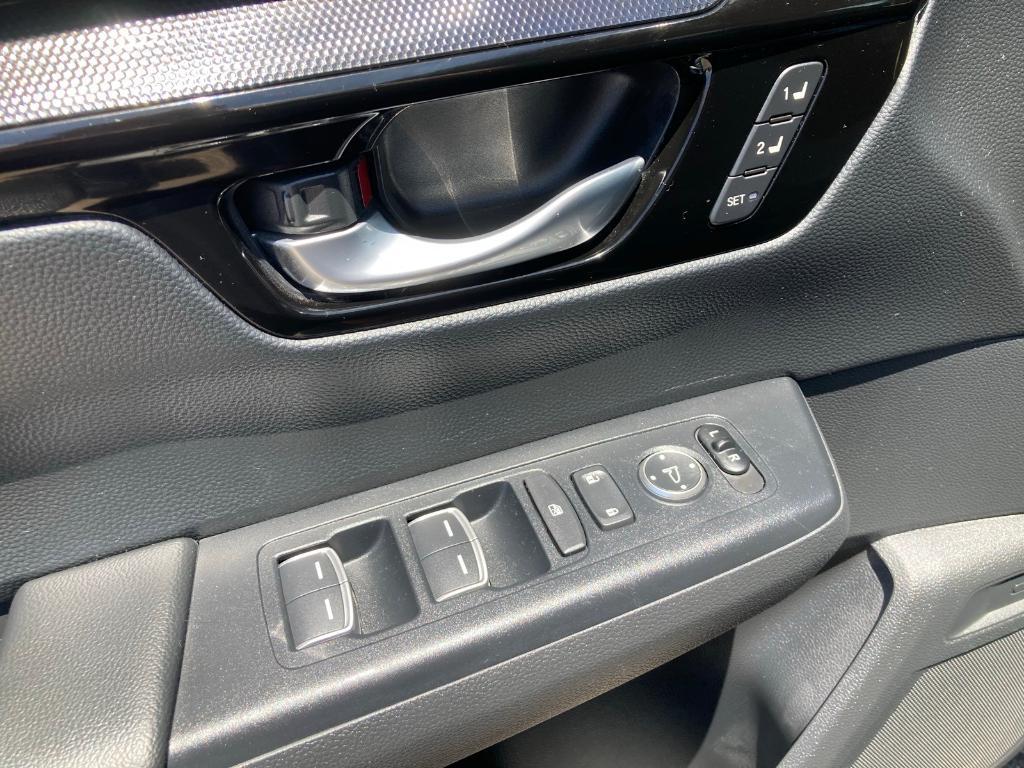 used 2024 Honda CR-V Hybrid car, priced at $36,480