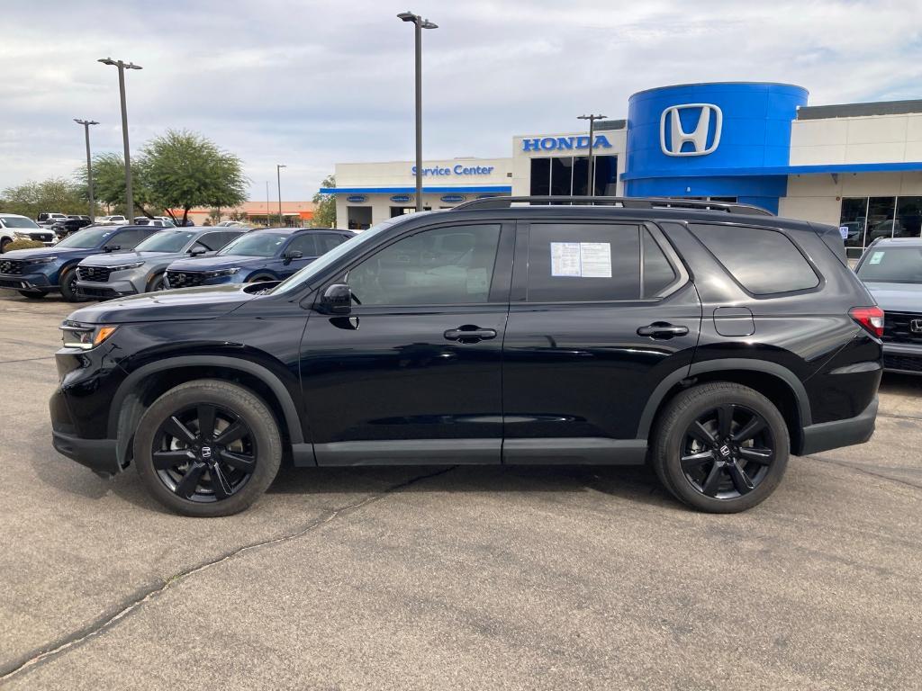 used 2025 Honda Pilot car, priced at $48,949