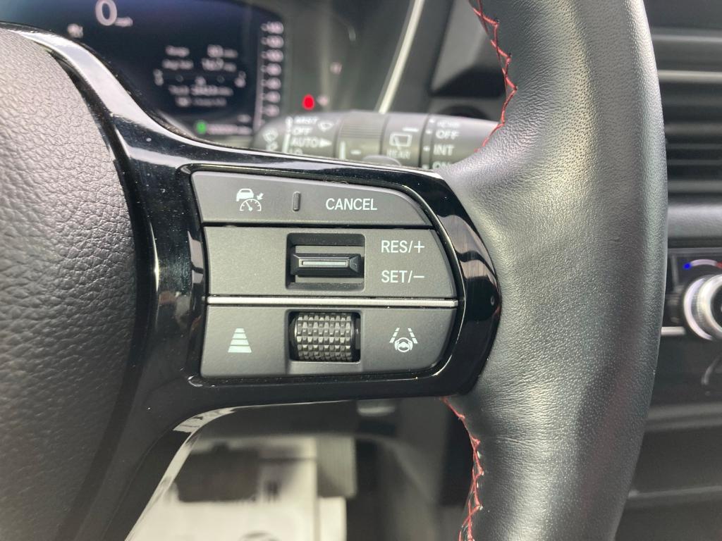 used 2025 Honda Pilot car, priced at $48,949