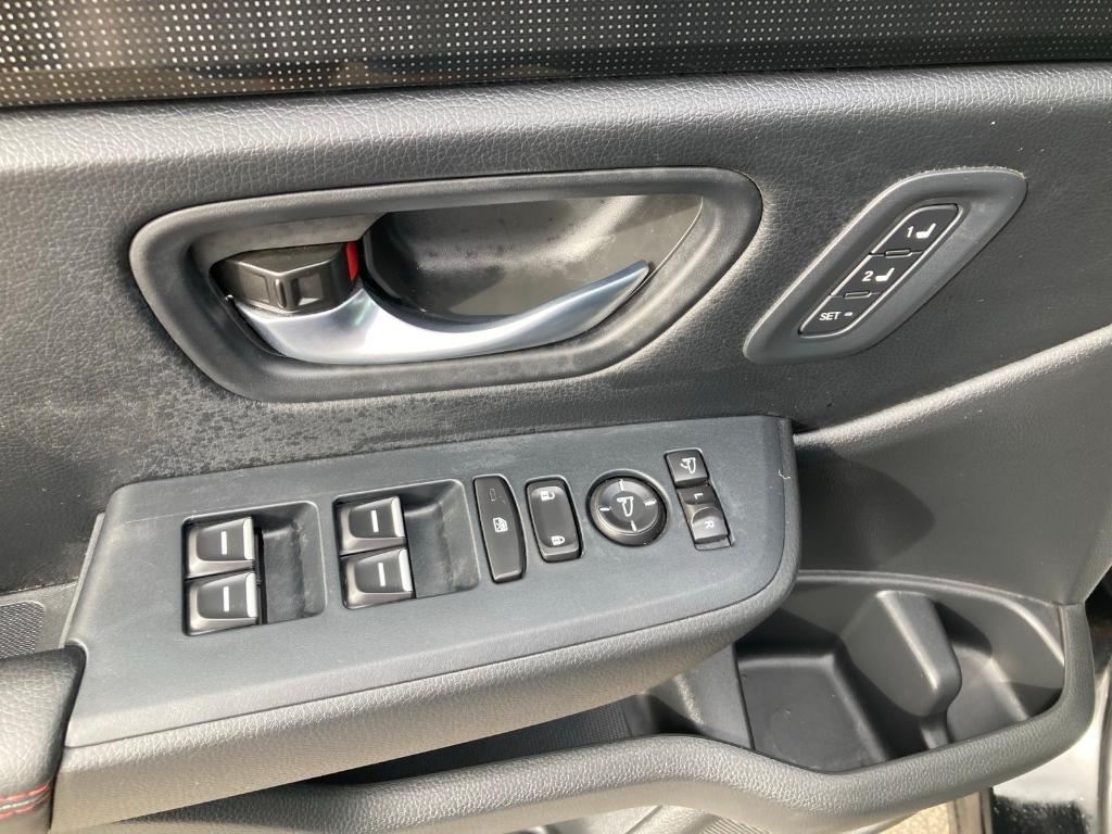 used 2025 Honda Pilot car, priced at $48,949