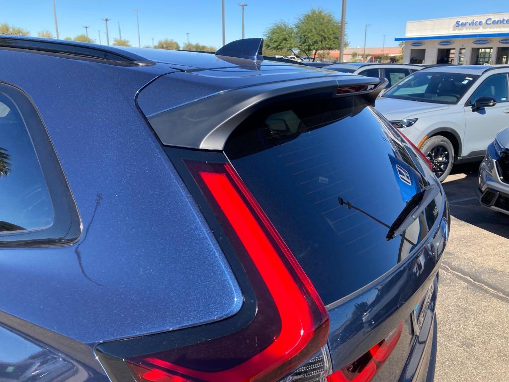 new 2026 Honda CR-V Hybrid car, priced at $41,175