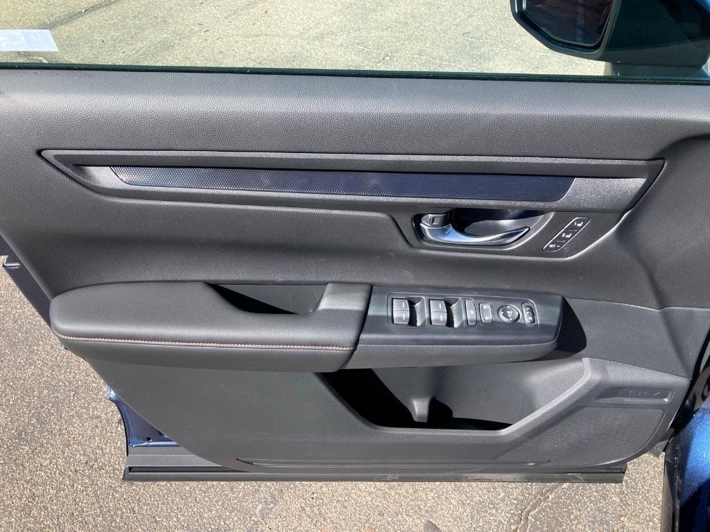 new 2026 Honda CR-V Hybrid car, priced at $41,175