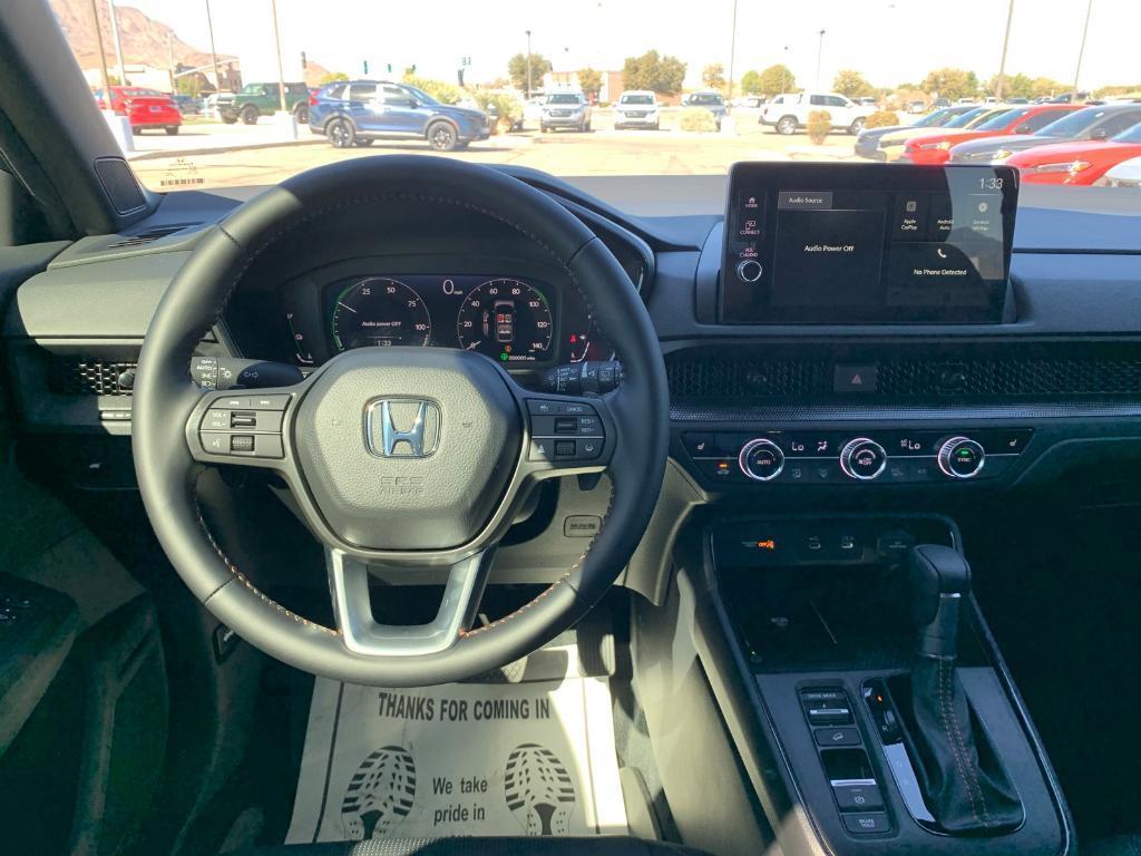 new 2026 Honda CR-V Hybrid car, priced at $39,675