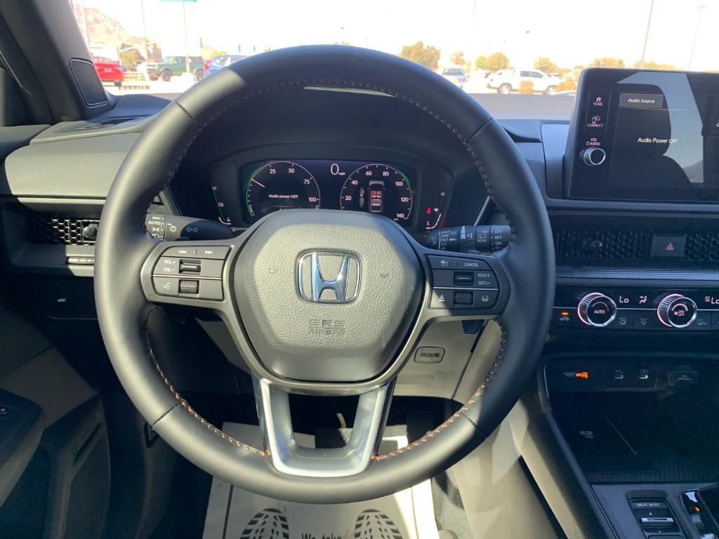 new 2026 Honda CR-V Hybrid car, priced at $39,675