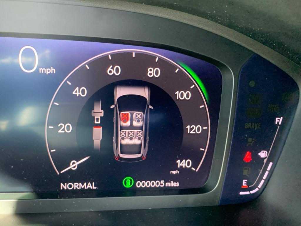 new 2026 Honda CR-V Hybrid car, priced at $39,675