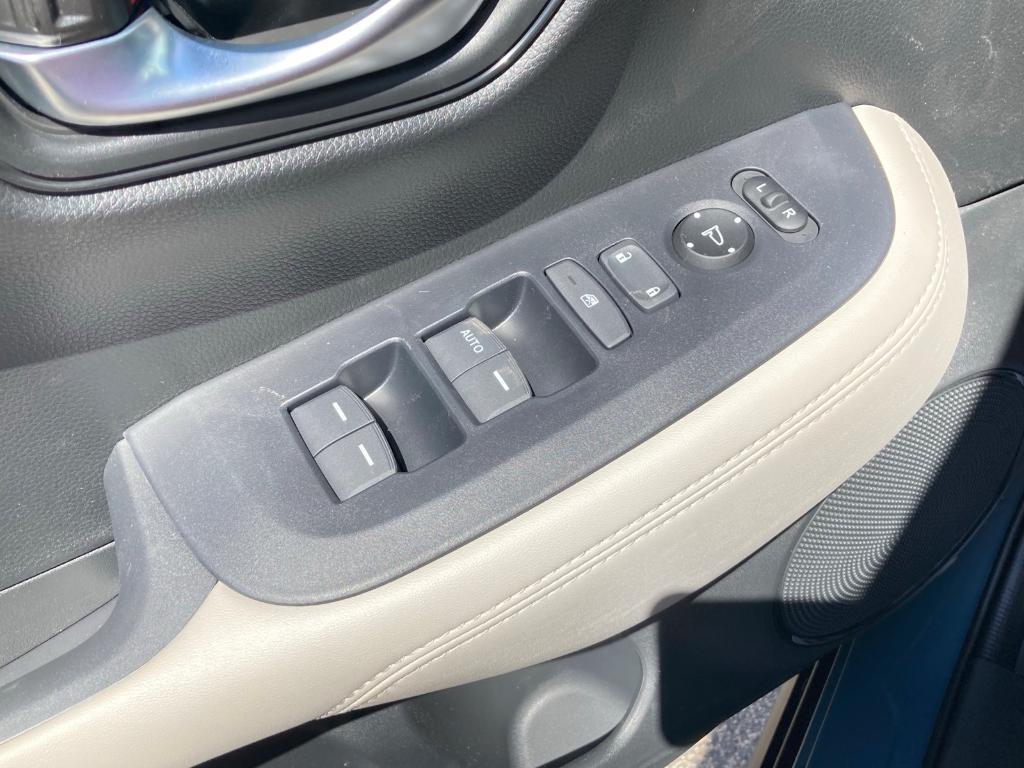 new 2025 Honda HR-V car, priced at $28,000