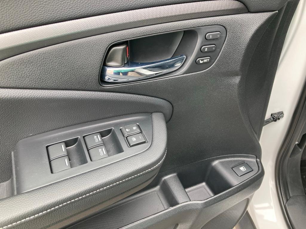 new 2025 Honda Ridgeline car, priced at $42,385