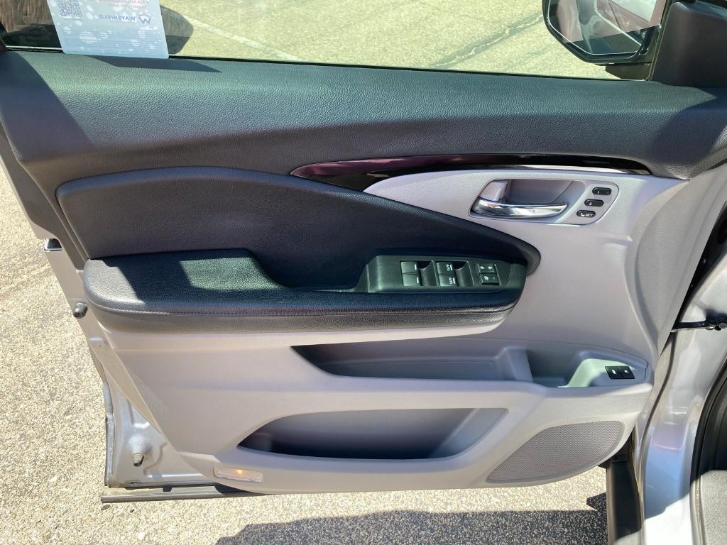 used 2017 Honda Pilot car, priced at $22,950