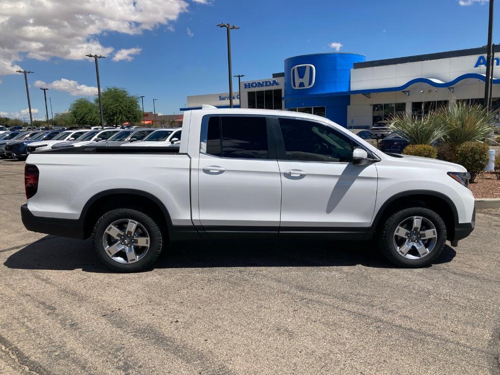 new 2025 Honda Ridgeline car, priced at $42,385