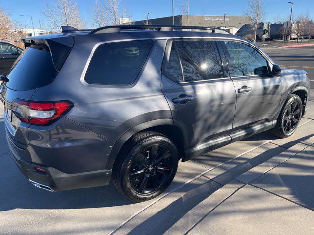 used 2025 Honda Pilot car, priced at $49,397