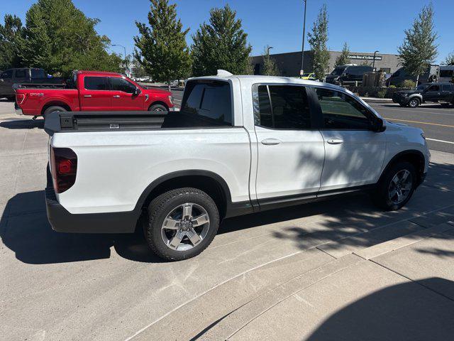 new 2025 Honda Ridgeline car, priced at $43,330