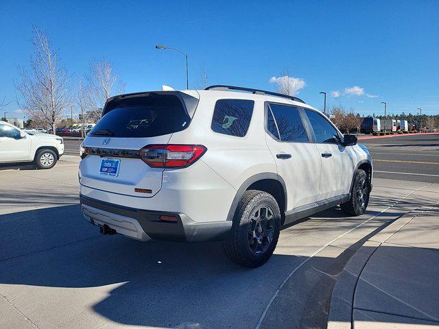 new 2025 Honda Pilot car, priced at $50,590