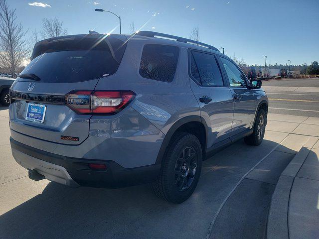 new 2025 Honda Pilot car, priced at $49,805