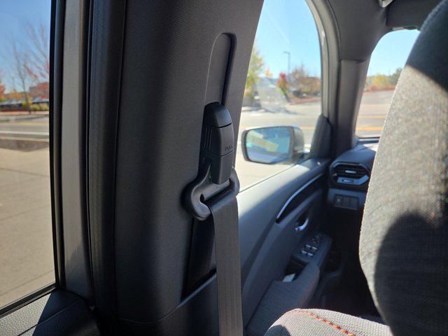 new 2025 Honda Pilot car, priced at $42,643