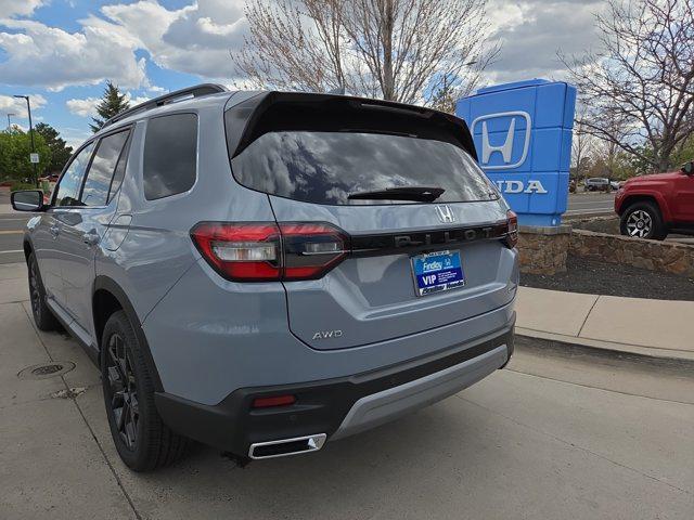 new 2025 Honda Pilot car, priced at $53,405