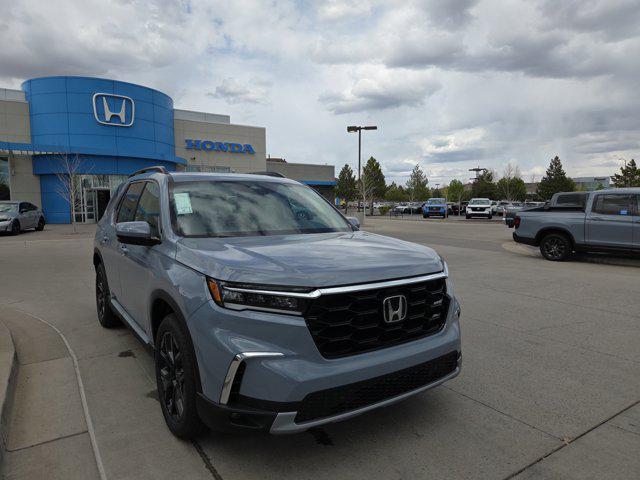 new 2025 Honda Pilot car, priced at $53,405