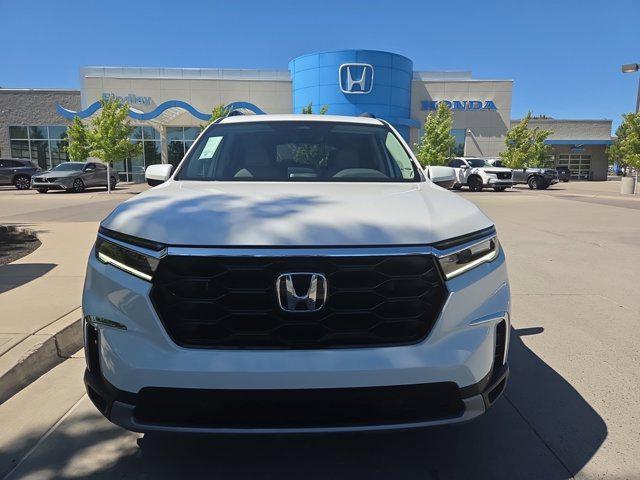 new 2025 Honda Pilot car, priced at $49,305