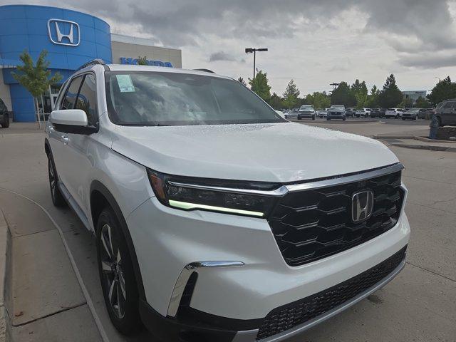new 2025 Honda Pilot car, priced at $52,830