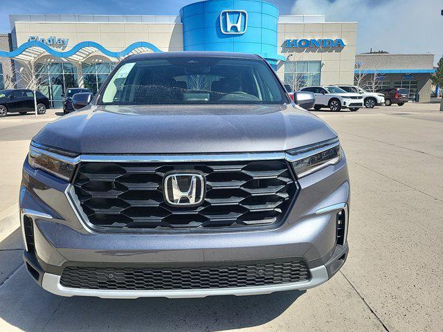 new 2025 Honda Pilot car, priced at $47,450