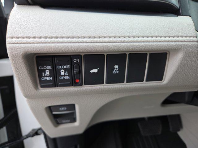 new 2025 Honda Odyssey car, priced at $42,625