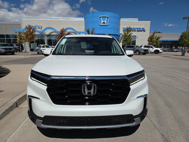 new 2025 Honda Pilot car, priced at $52,280