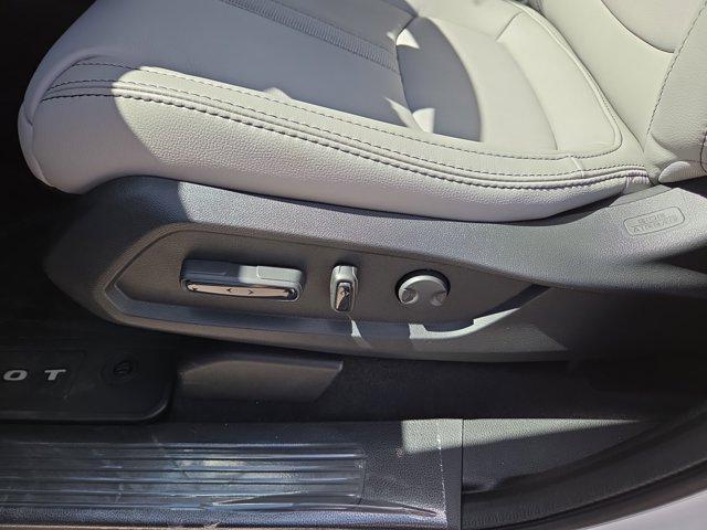 new 2025 Honda Pilot car, priced at $52,280