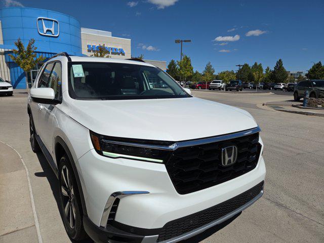 new 2025 Honda Pilot car, priced at $52,280