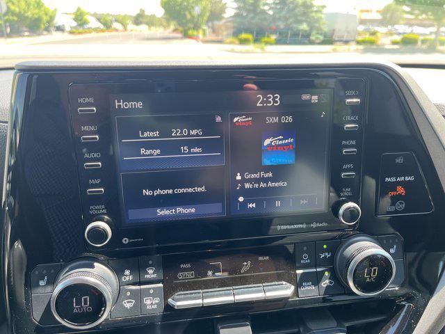 used 2022 Toyota Highlander car, priced at $38,997