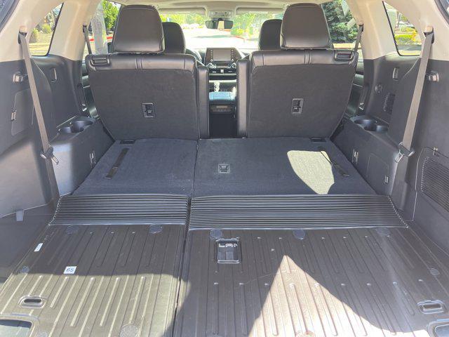 used 2022 Toyota Highlander car, priced at $38,997